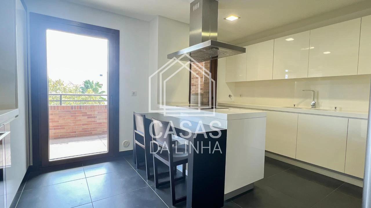 Apartamento T3 para Arrendamento em Moscavide e Portela Foto 9