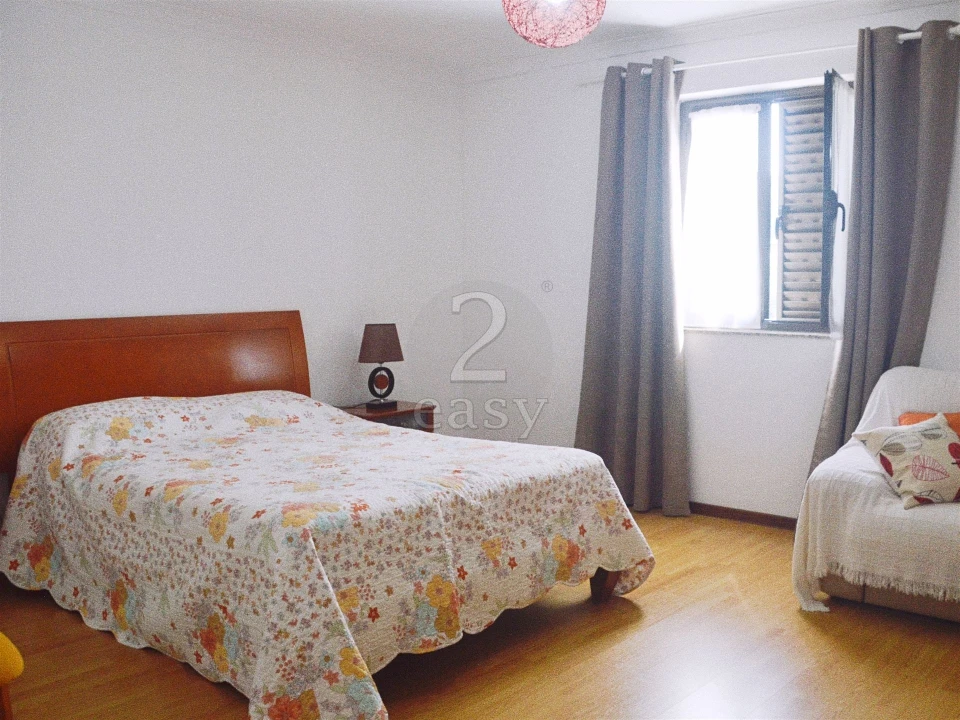 Moradia T4 para Venda em Taide Foto 4