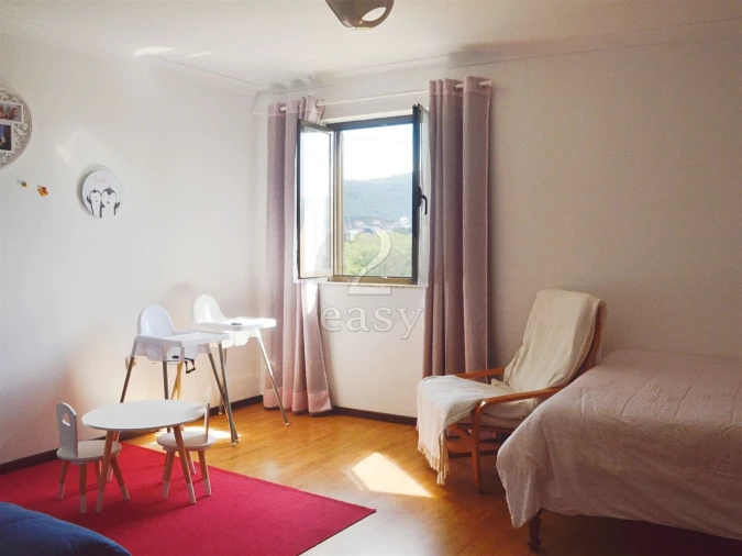 Moradia T4 para Venda em Taide Foto 9