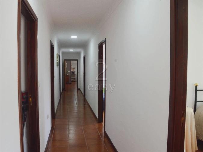 Moradia T4 para Venda em Taide Foto 15