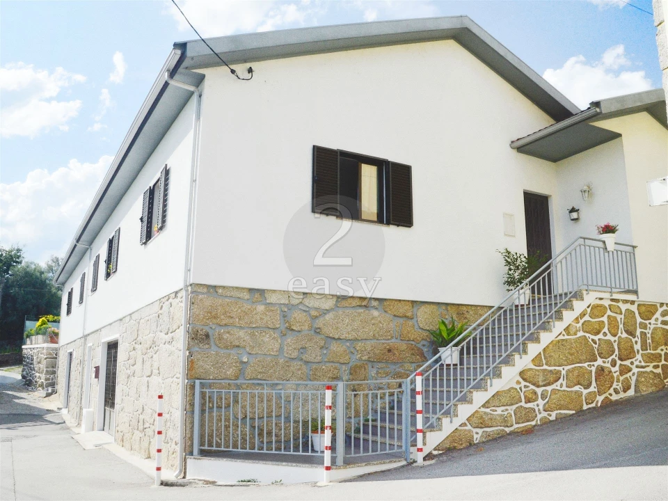 Moradia T4 para Venda em Taide Foto 1