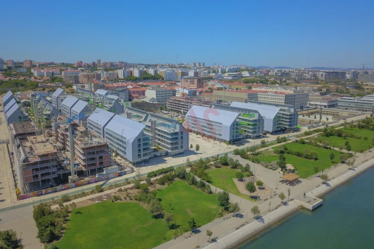 Apartamento T4 para Venda em Marvila Foto 34