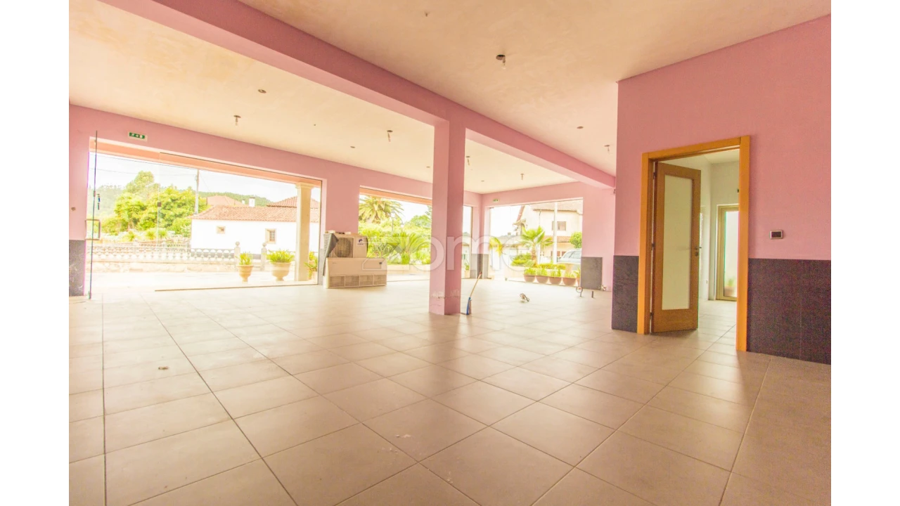 Moradia T3 para Venda em Escariz (São Mamede) e Escariz (São Martinho) Foto 23