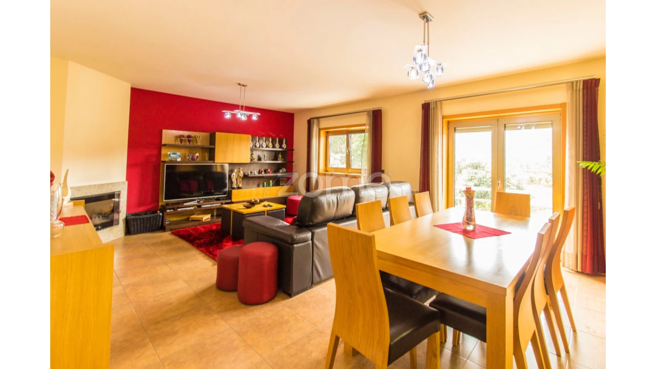 Moradia T3 para Venda em Escariz (São Mamede) e Escariz (São Martinho) Foto 5