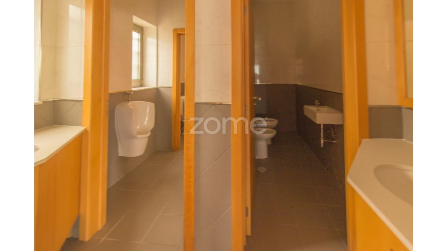 Moradia T3 para Venda em Escariz (São Mamede) e Escariz (São Martinho) Foto 24