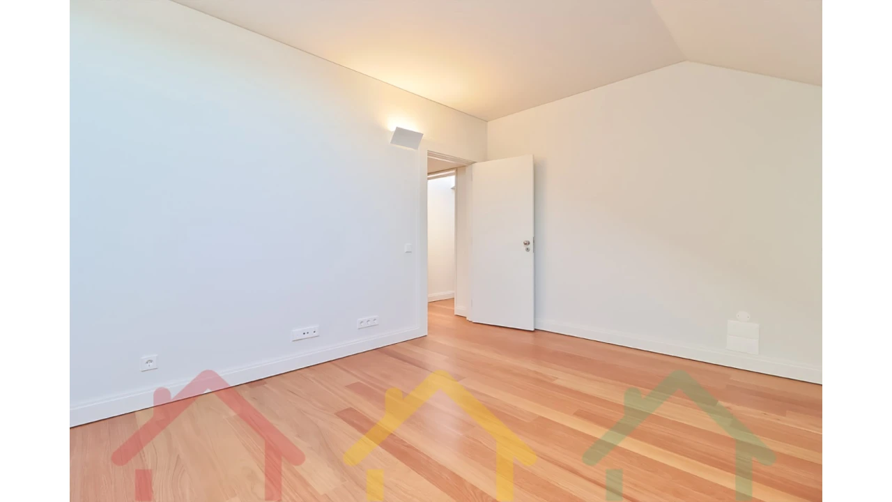 Apartamento T4 para Venda em Paranhos Foto 35