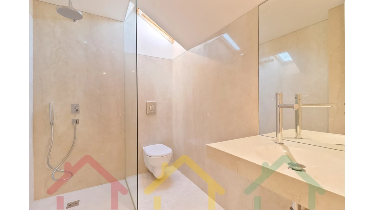 Apartamento T4 para Venda em Paranhos Foto 36