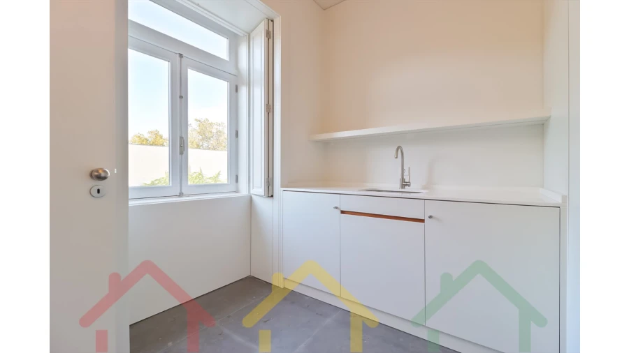 Apartamento T4 para Venda em Paranhos Foto 23