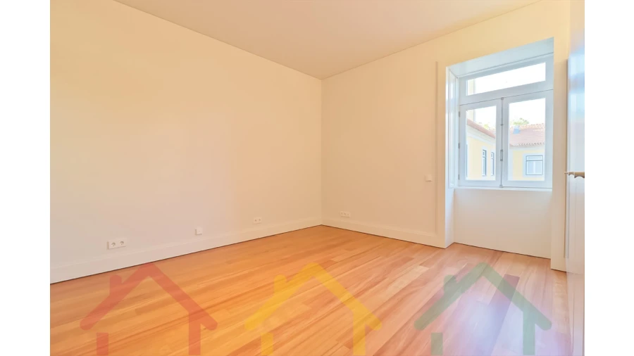 Apartamento T4 para Venda em Paranhos Foto 28