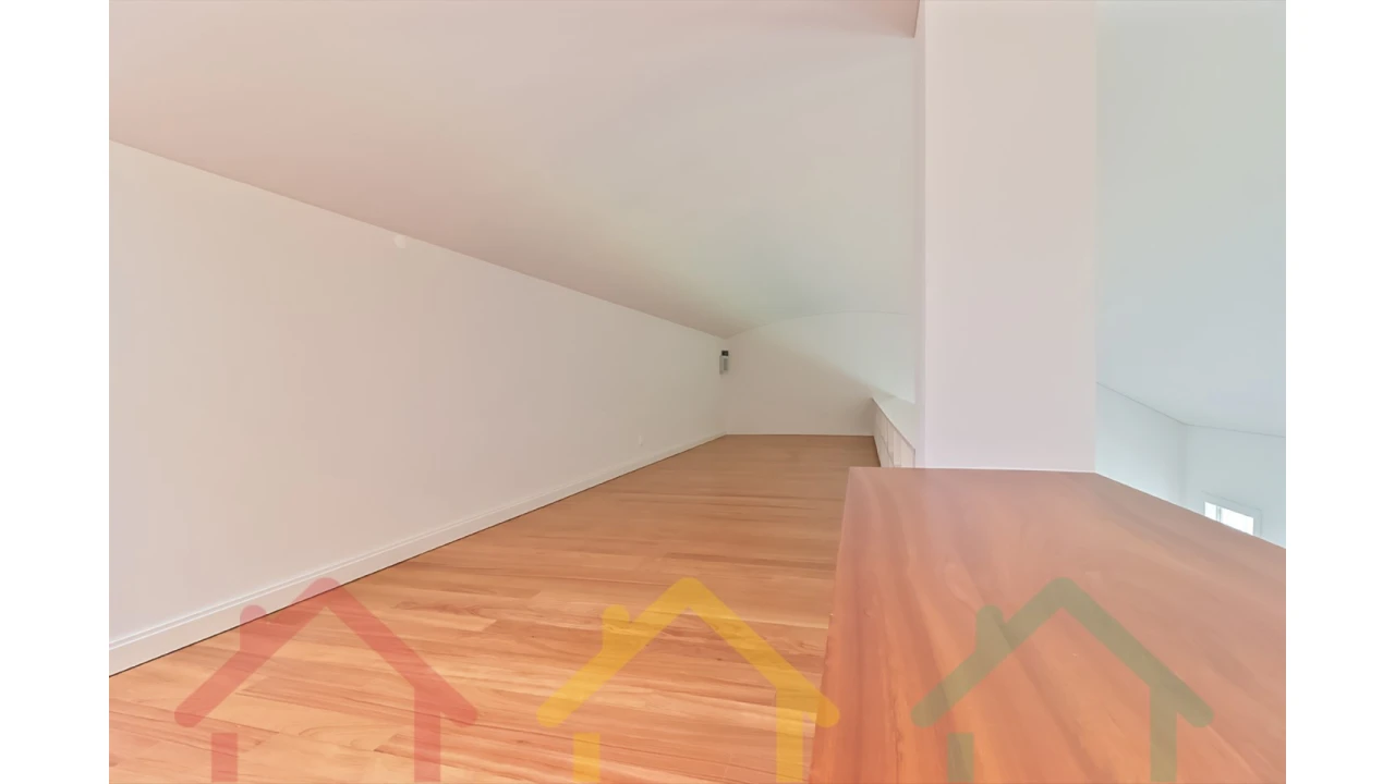 Apartamento T4 para Venda em Paranhos Foto 6