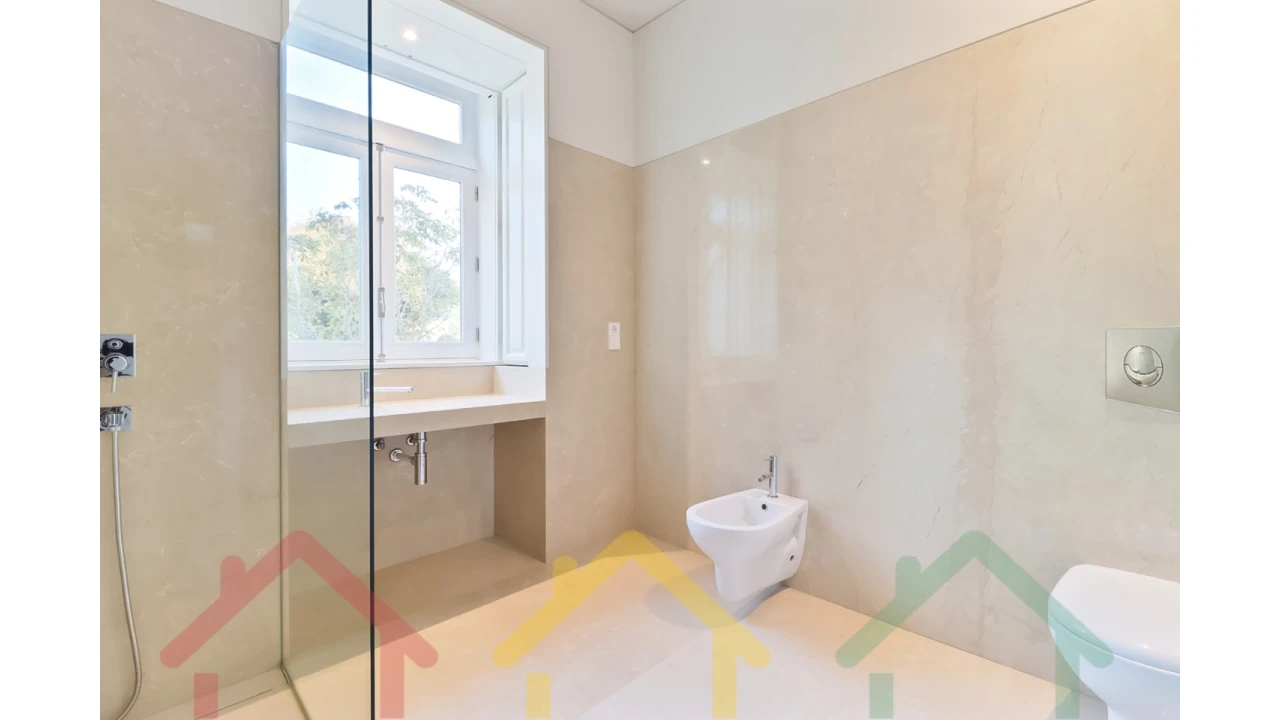 Apartamento T4 para Venda em Paranhos Foto 25