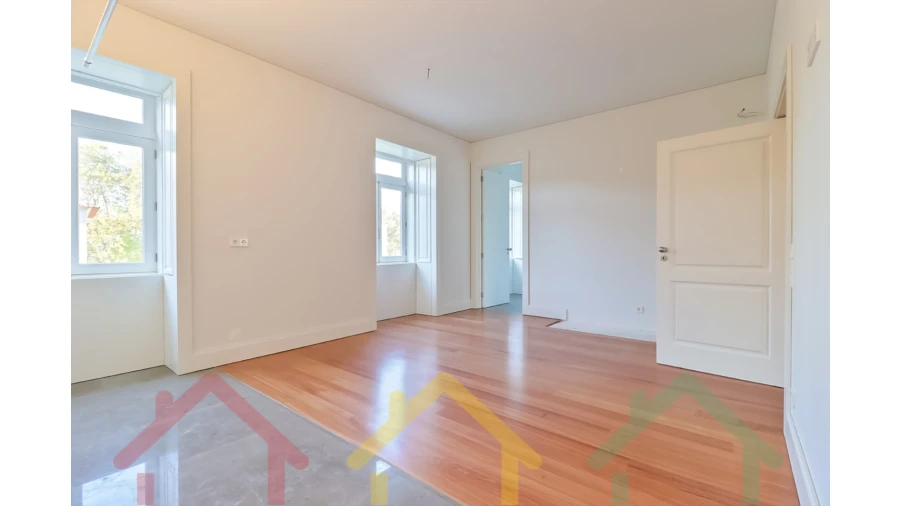 Apartamento T4 para Venda em Paranhos Foto 9