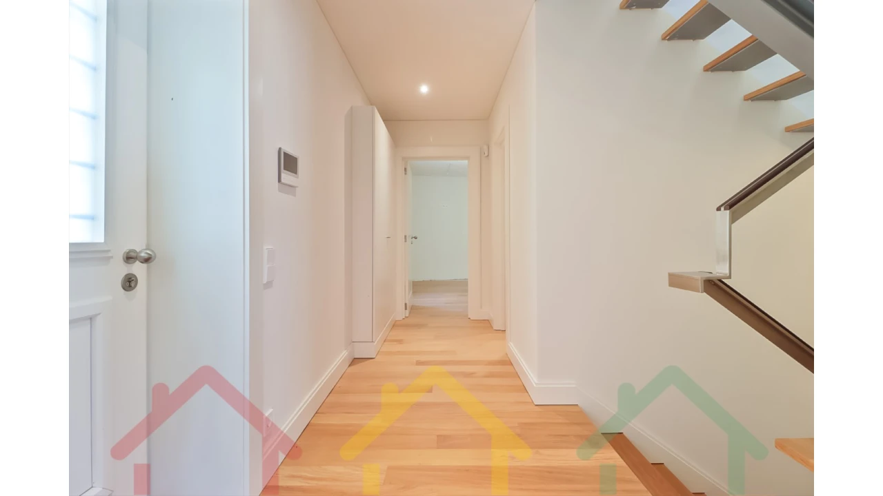 Apartamento T2 para Venda em Paranhos Foto 3