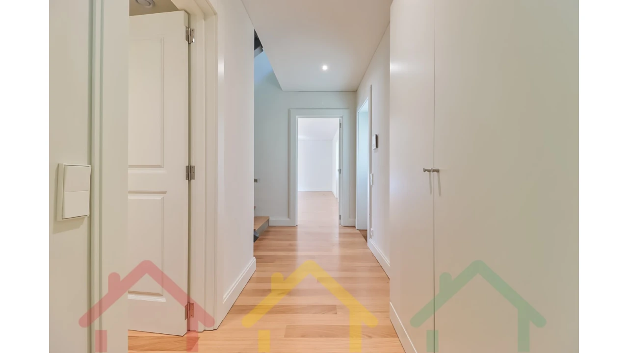 Apartamento T2 para Venda em Paranhos Foto 4