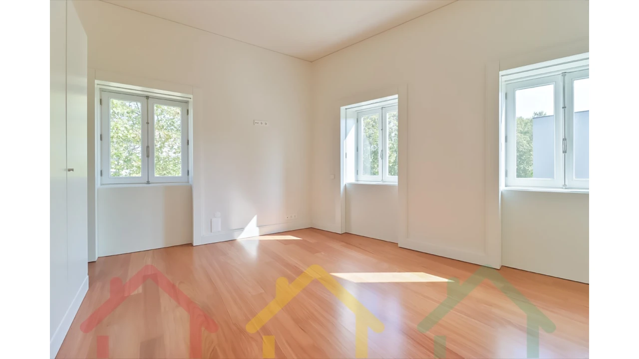 Apartamento T2 para Venda em Paranhos Foto 11