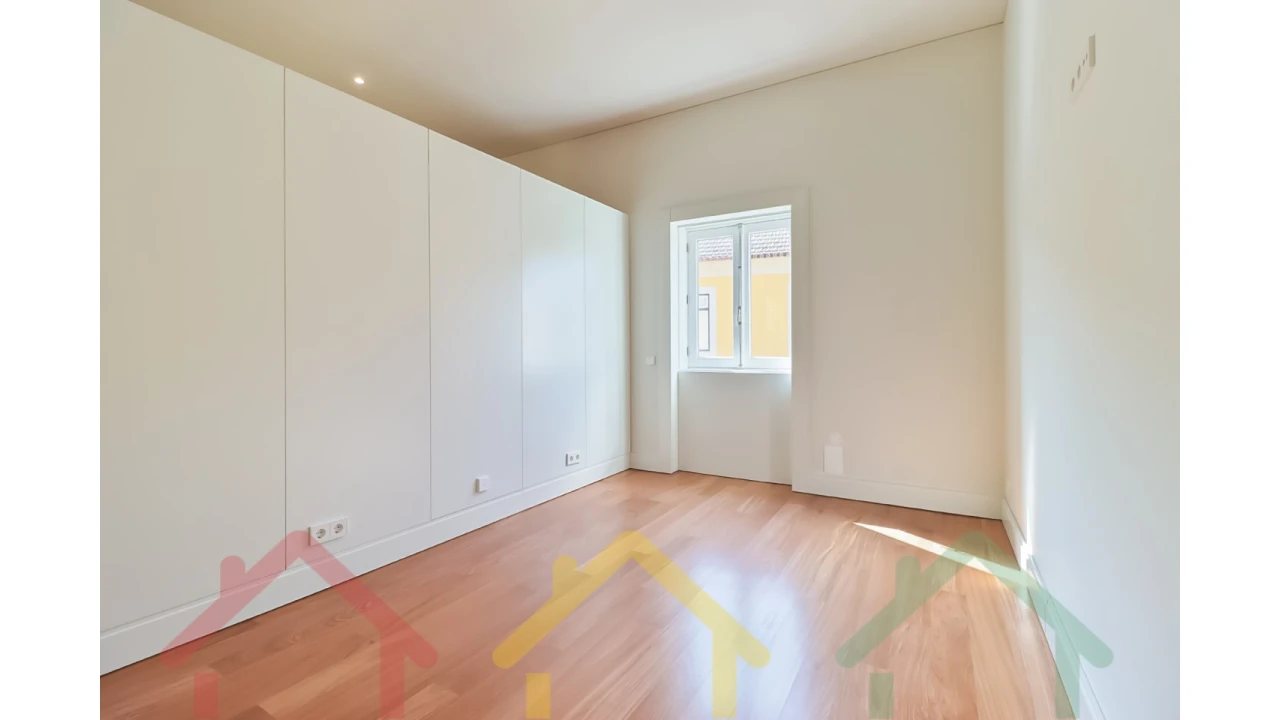 Apartamento T2 para Venda em Paranhos Foto 14