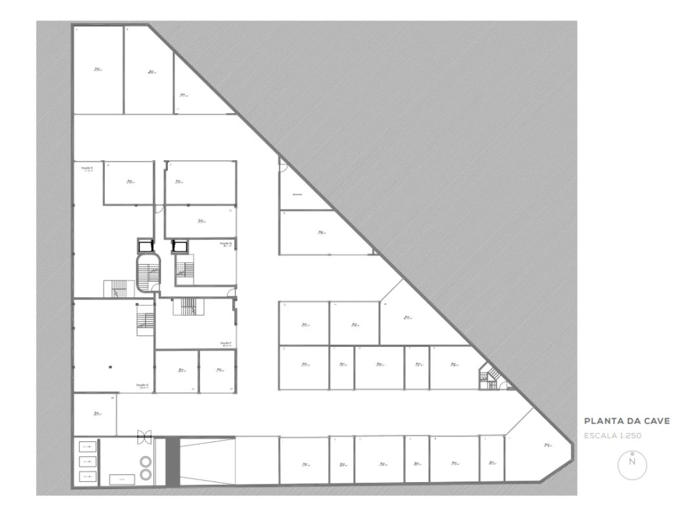 Apartamento T4 para Venda em Matosinhos e Leça da Palmeira Planta 2