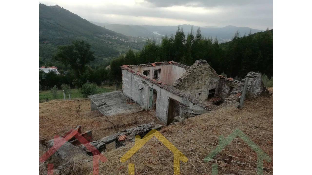 Terreno Misto para Venda em Raiva, Pedorido e Paraíso Foto 2