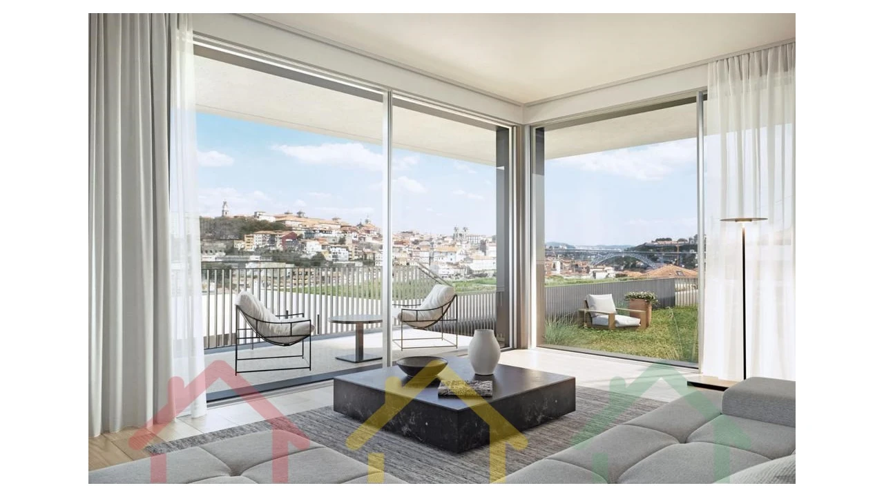 Apartamento T3 para Venda em Santa Marinha e São Pedro da Afurada Foto 1