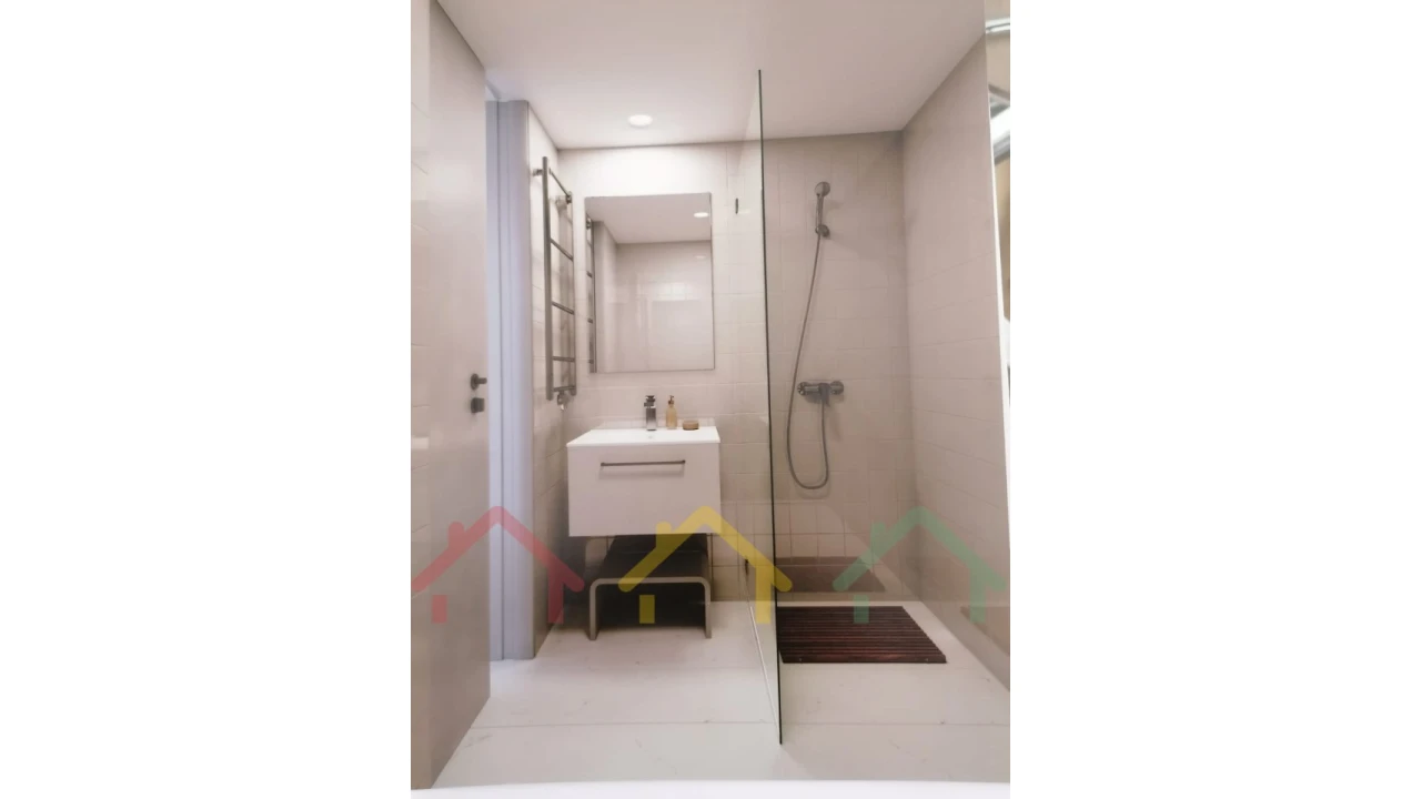 Apartamento T2 para Venda em Cedofeita, Santo Ildefonso, Sé, Miragaia, São Nicolau e Vitória Foto 4