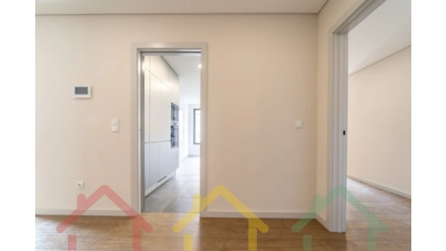 Apartamento T2 para Venda em Cedofeita, Santo Ildefonso, Sé, Miragaia, São Nicolau e Vitória Foto 9