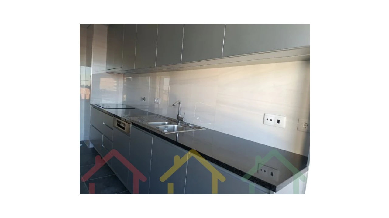 Apartamento T3 para Venda em Cedofeita, Santo Ildefonso, Sé, Miragaia, São Nicolau e Vitória Foto 5