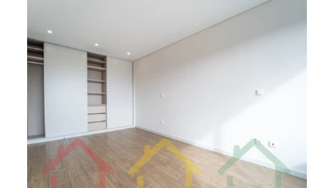 Apartamento T3 para Venda em Cedofeita, Santo Ildefonso, Sé, Miragaia, São Nicolau e Vitória