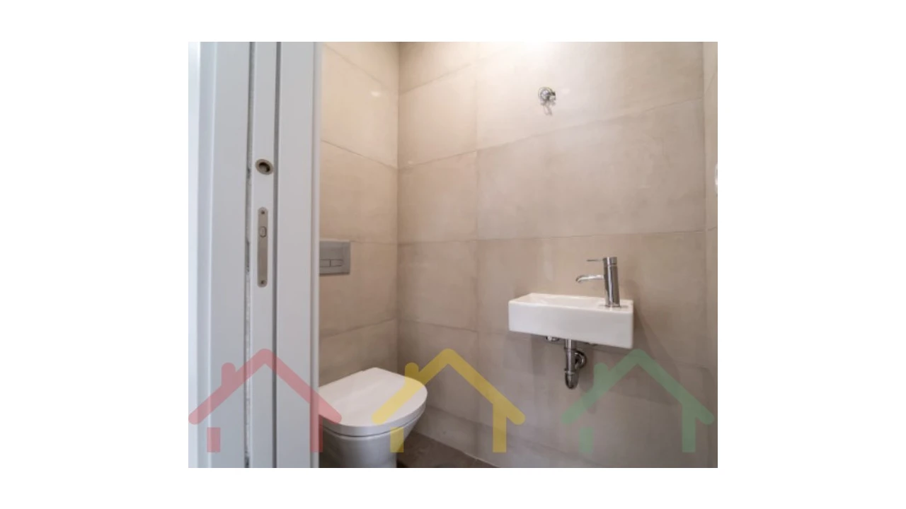Apartamento T2 para Venda em Cedofeita, Santo Ildefonso, Sé, Miragaia, São Nicolau e Vitória Foto 8