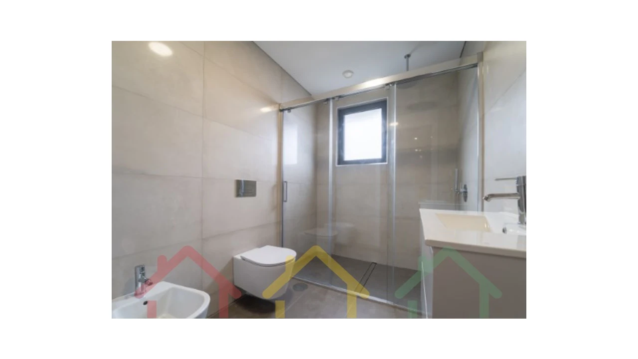 Apartamento T2 para Venda em Cedofeita, Santo Ildefonso, Sé, Miragaia, São Nicolau e Vitória Foto 18