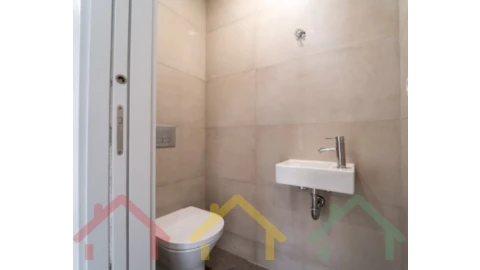 Apartamento T2 para Venda em Cedofeita, Santo Ildefonso, Sé, Miragaia, São Nicolau e Vitória