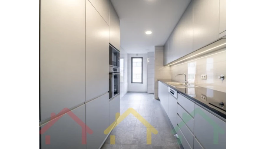 Apartamento T2 para Venda em Cedofeita, Santo Ildefonso, Sé, Miragaia, São Nicolau e Vitória Foto 5