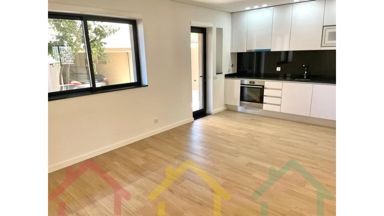 Moradia T3 para Venda em Rio Tinto Foto 3