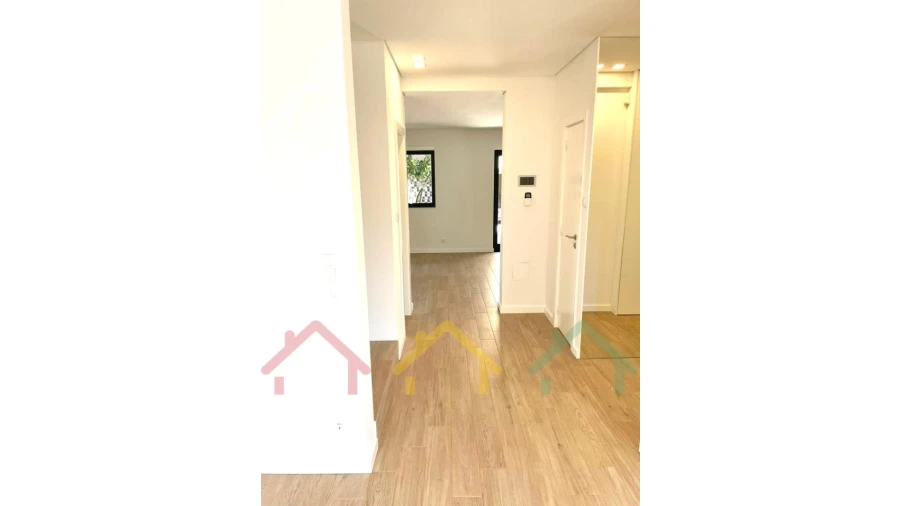 Moradia T3 para Venda em Rio Tinto Foto 2