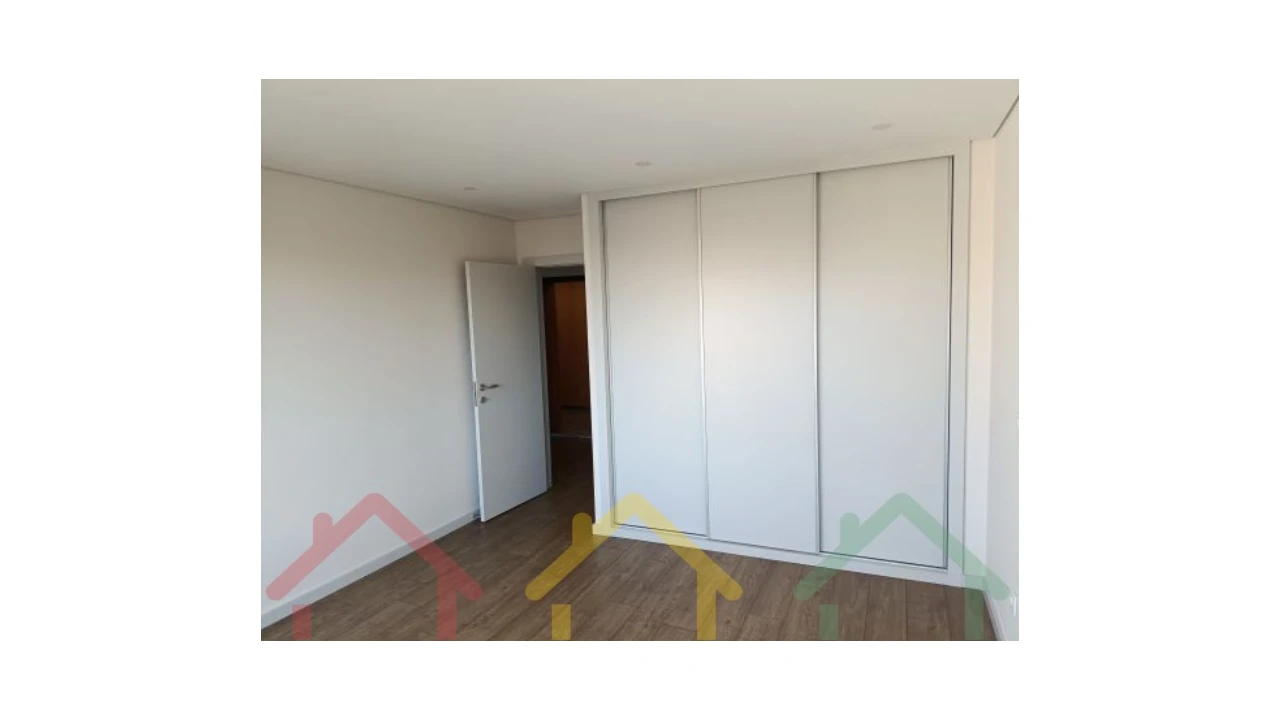 Apartamento T3 para Venda em Cedofeita, Santo Ildefonso, Sé, Miragaia, São Nicolau e Vitória Foto 12