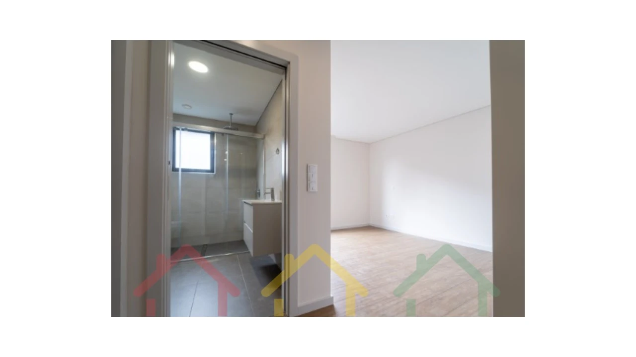 Apartamento T3 para Venda em Cedofeita, Santo Ildefonso, Sé, Miragaia, São Nicolau e Vitória Foto 19