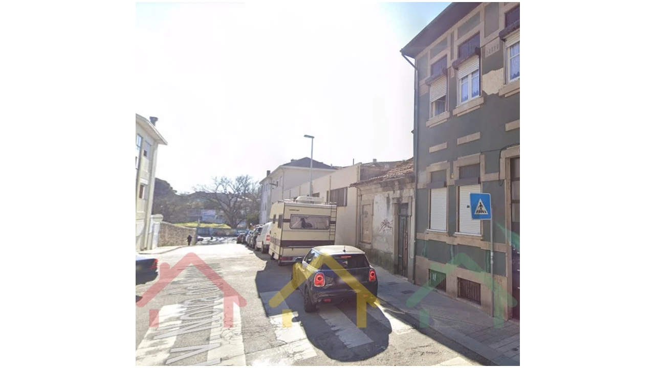 Moradia para Venda em Paranhos Foto 1