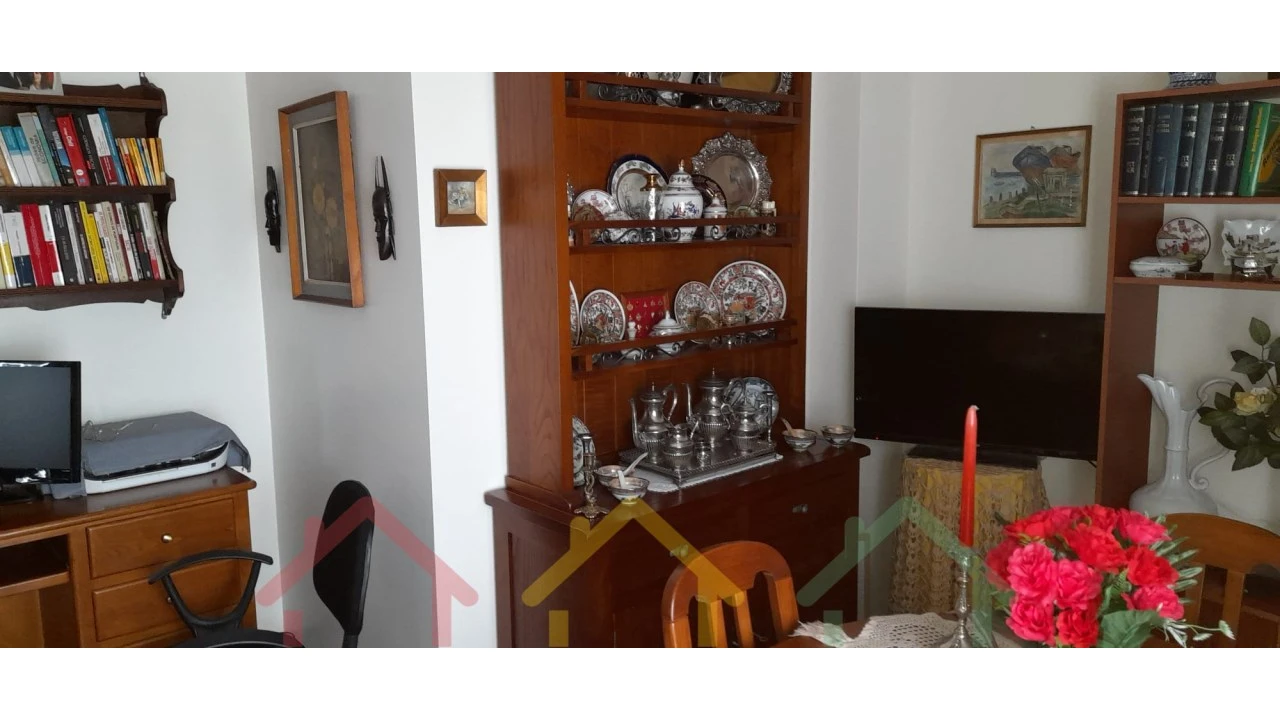 Apartamento T1 para Venda em Paranhos Foto 2