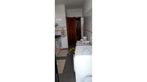 Apartamento T1 para Venda em Paranhos