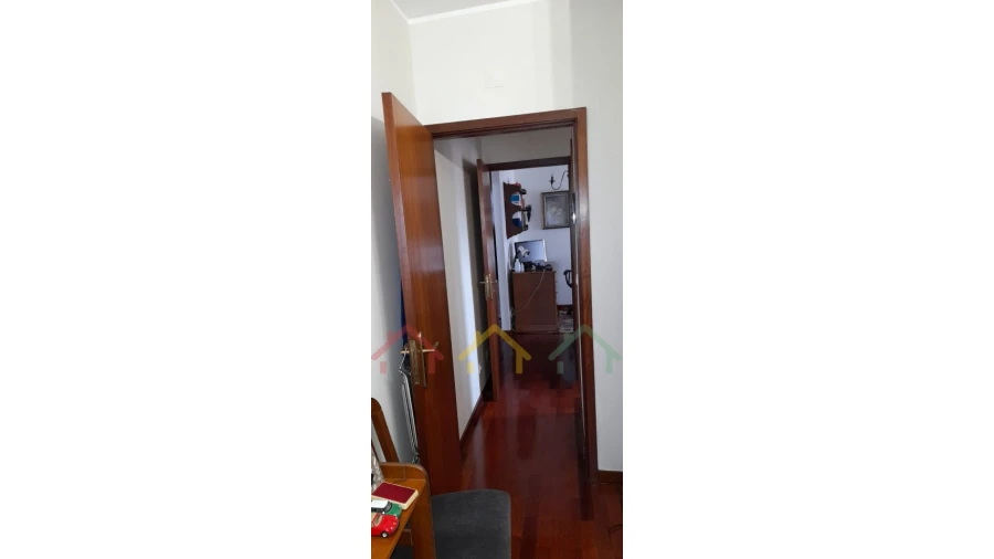 Apartamento T1 para Venda em Paranhos Foto 13