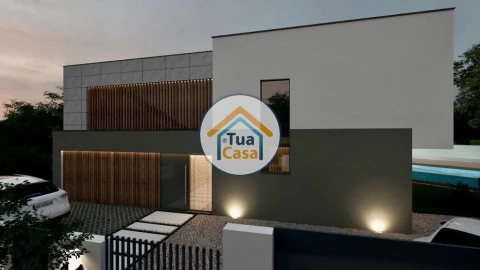 Terreno para Venda em Olhão