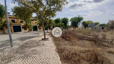 Terreno para Venda em Olhão