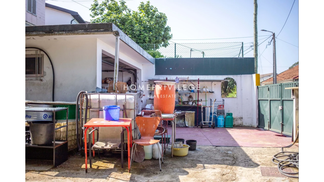 Terreno para Venda em Vilar de Andorinho Foto 3