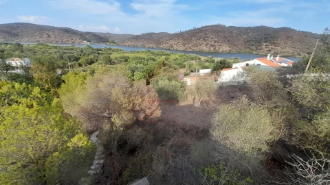 Moradia T0 para Venda em Alcoutim e Pereiro