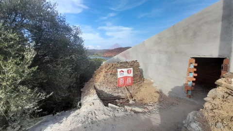 Moradia T0 para Venda em Alcoutim e Pereiro