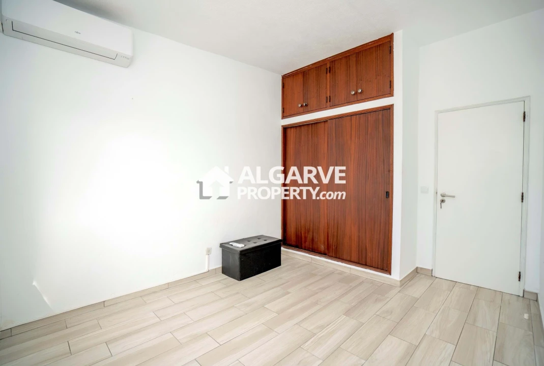Moradia T3 para Venda em Almancil Foto 15