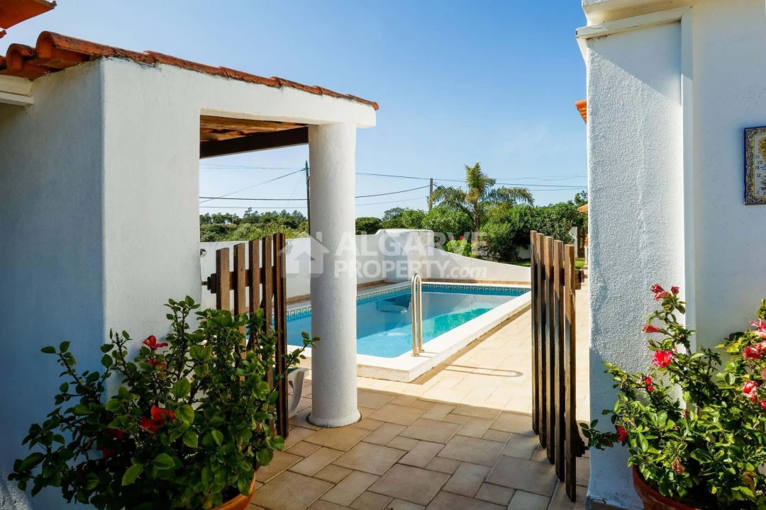 Moradia T3 para Venda em Almancil Foto 8