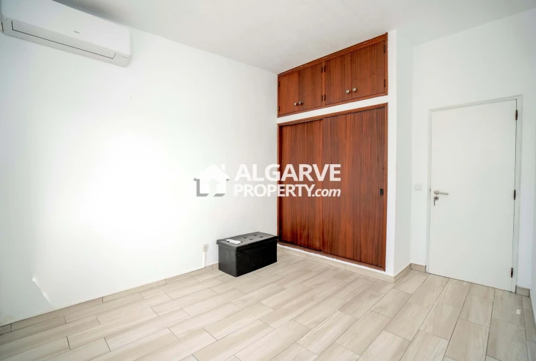 Moradia T3 para Venda em Almancil Foto 15