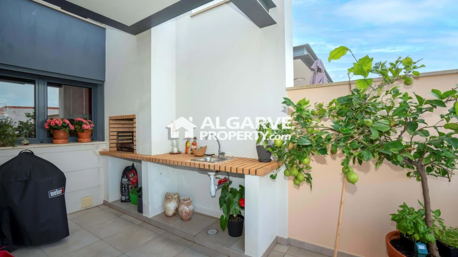 Moradia T4 para Venda em Quarteira Foto 14