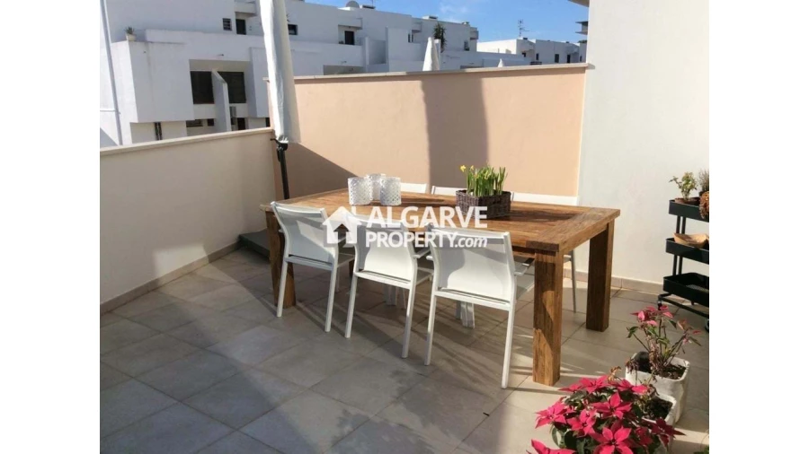 Moradia T4 para Venda em Quarteira Foto 17