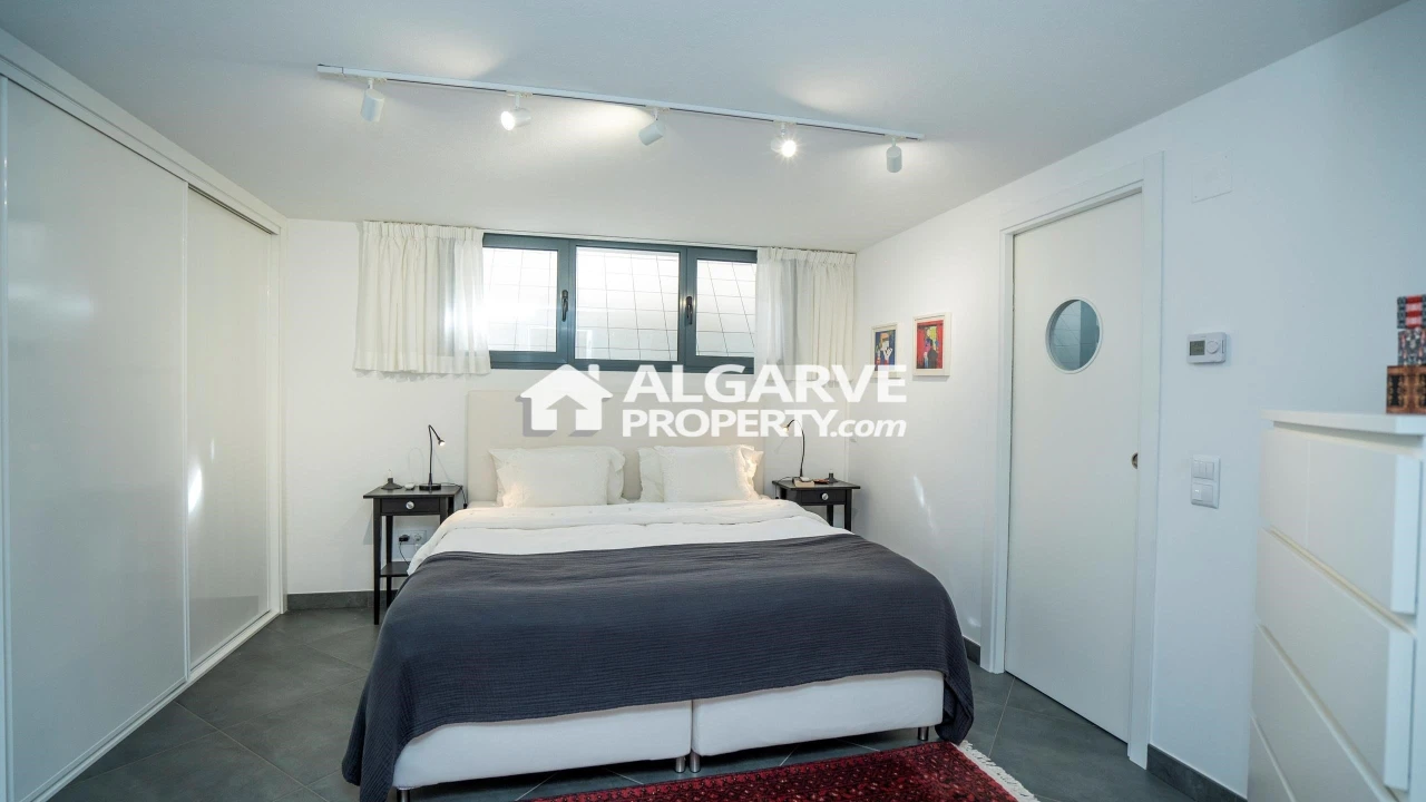 Moradia T4 para Venda em Quarteira Foto 33